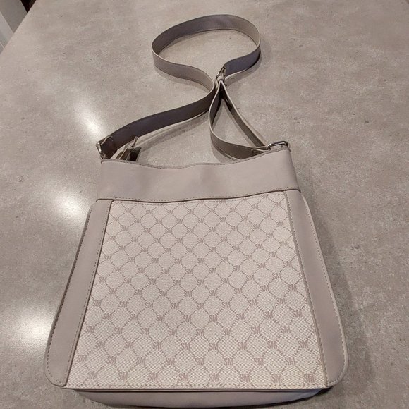 3 For $30/STEVE MADDEN Crossbody Bag - Picture 2 of 11